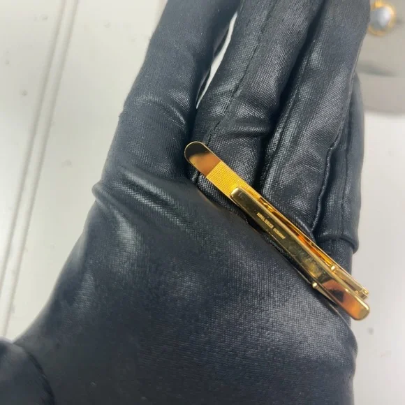 Nina Ricci Paris Gold and Blue Cufflinks with Tie Clip - Picture 4 of 5